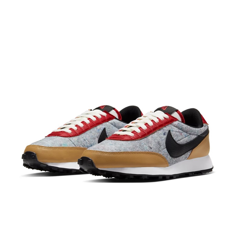 Women’s NIKE Daybreak Qs University Gold, Red, and Suede Sz 9 Sneaker CQ7619-700